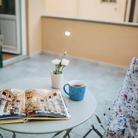 Blue Lily With Terrace Firenze